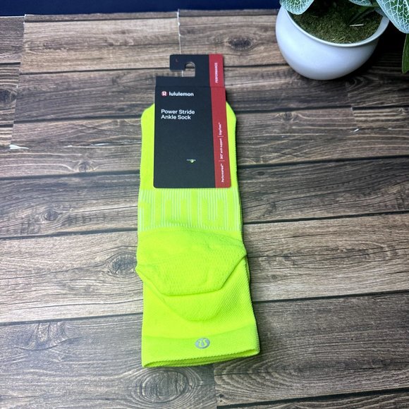 lululemon athletica Underwear & Socks Lululemon Mens Power Stride Ankle Socks Reflective Nwt